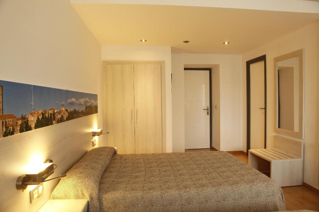 Hotel Canet Castello  D'Empuries Camera foto