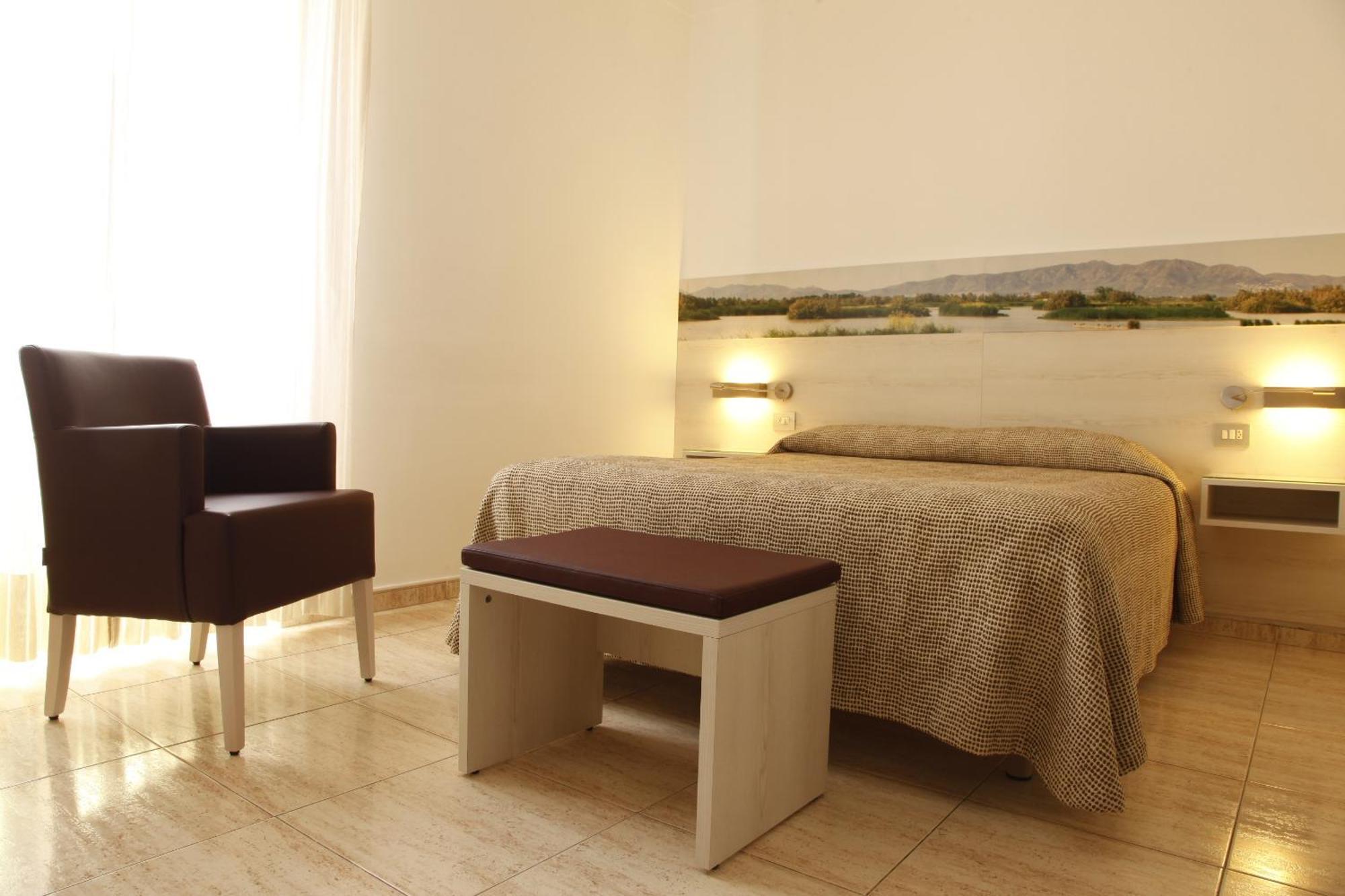 Hotel Canet Castello  D'Empuries Esterno foto